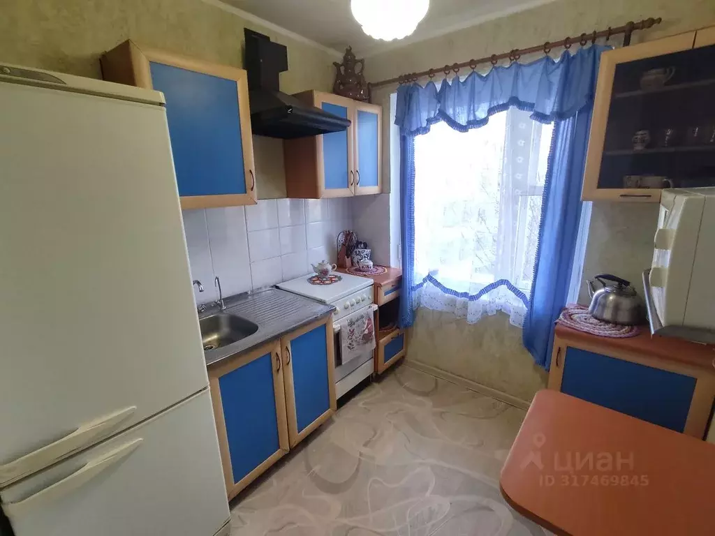 2-к кв. Коми, Сыктывкар Школьный пер., 7 (44.0 м) - Фото 0