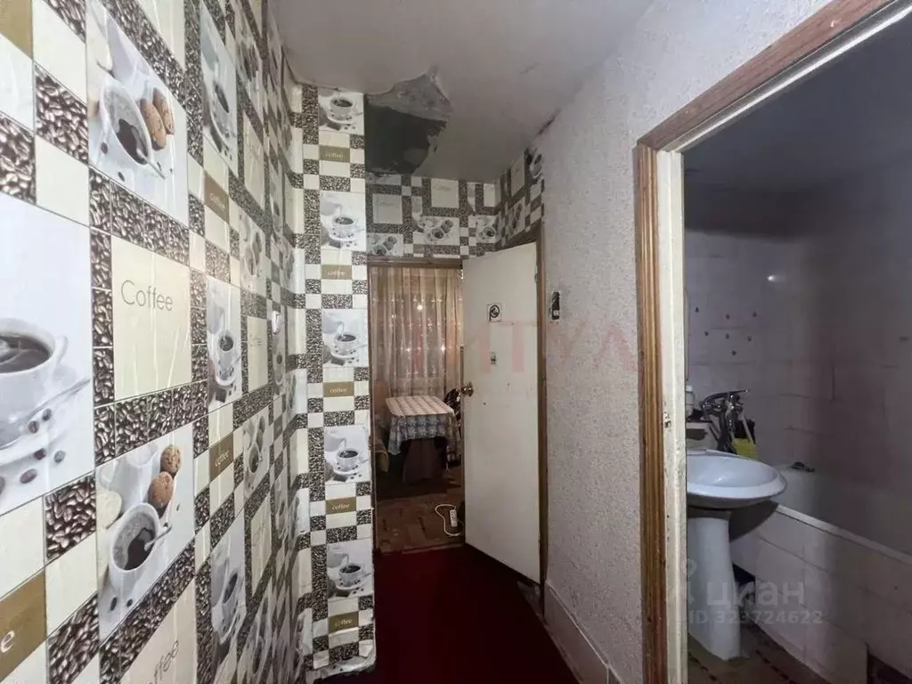 1-к кв. Белгородская область, Старый Оскол Буденного мкр, 6 (39.0 м) - Фото 2