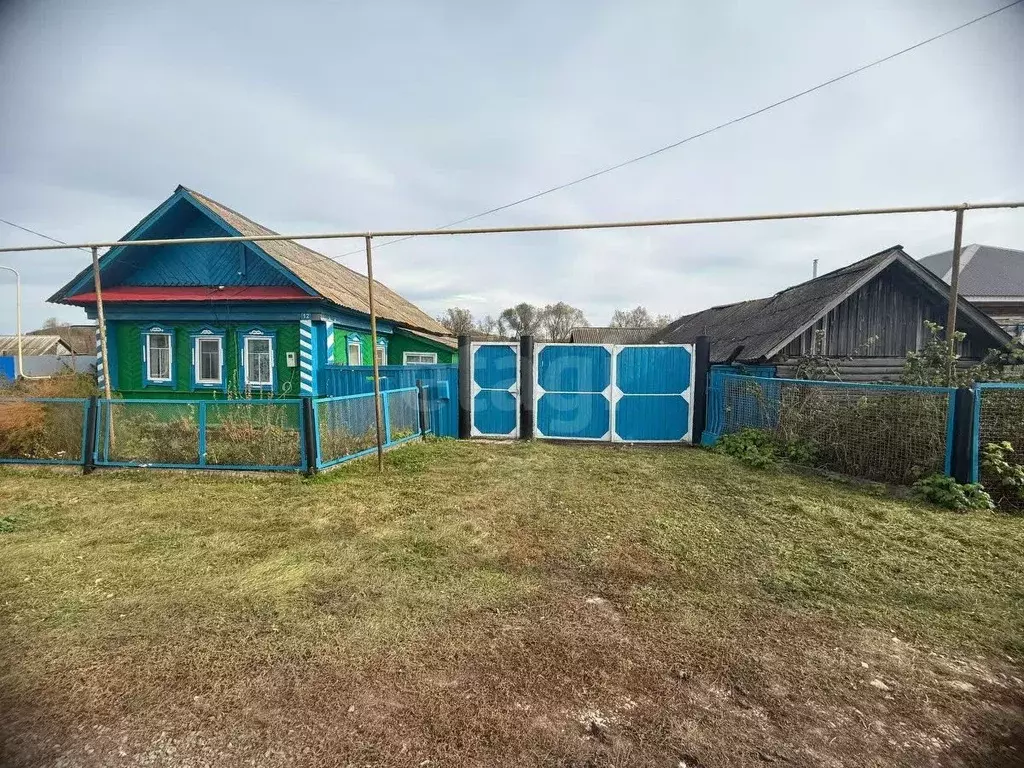 Дом в Татарстан, Заинский район, Багряжское с/пос, с. Сарсаз-Багряж  ... - Фото 1