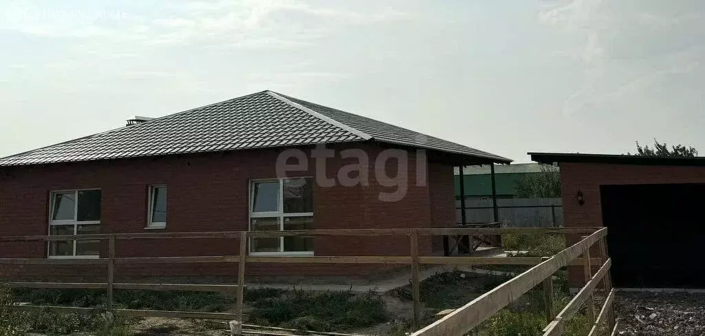 Дом в Тимофеевка, Октябрьская улица (135 м) - Фото 0