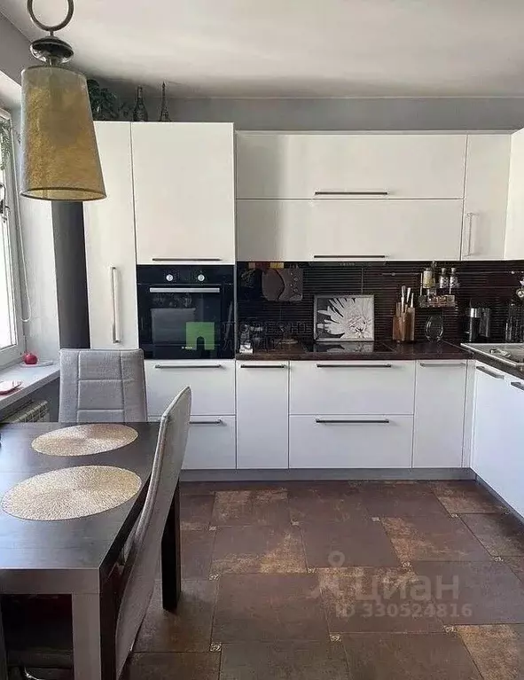 4-к кв. Красноярский край, Красноярск ул. Забобонова, 8 (78.8 м) - Фото 1