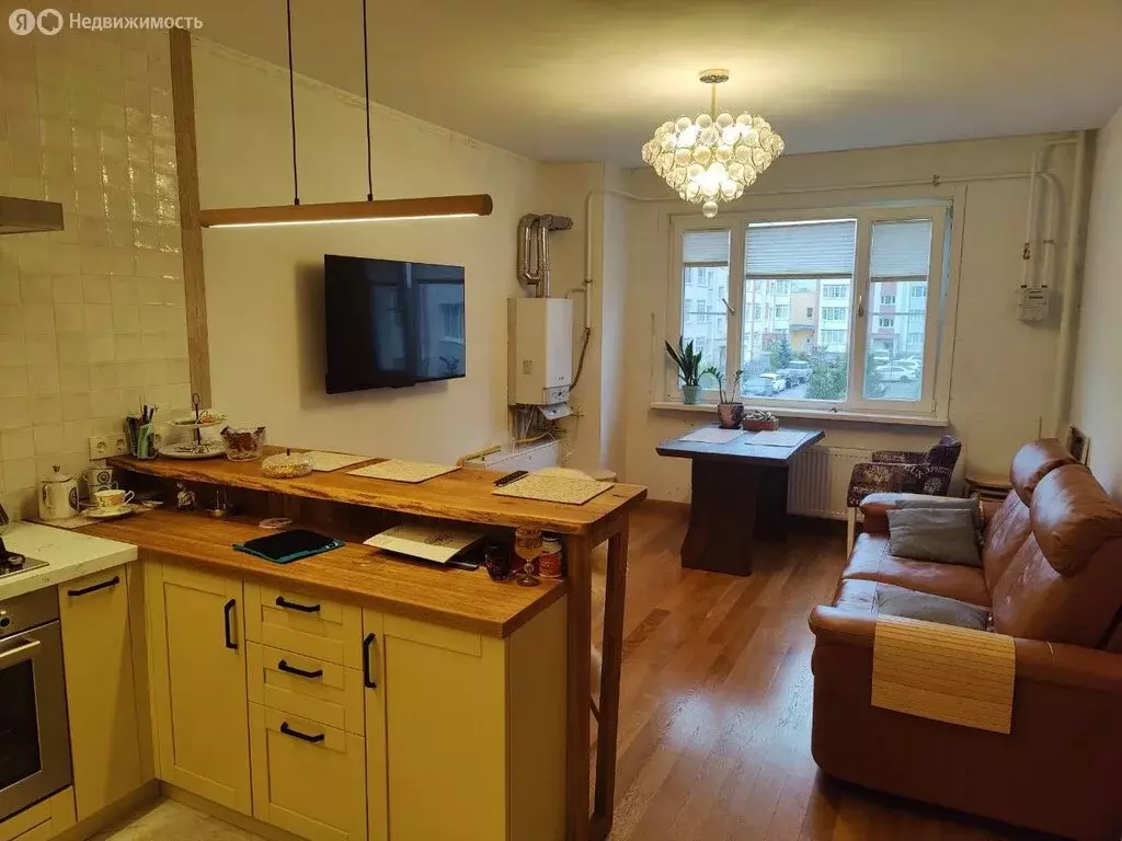 2-комнатная квартира: деревня Чёрная, Садовая улица, 2к1 (69.9 м) - Фото 1