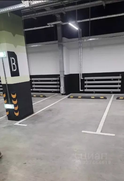 Гараж в Москва Новоостаповская ул., 16к1 (14 м) - Фото 0