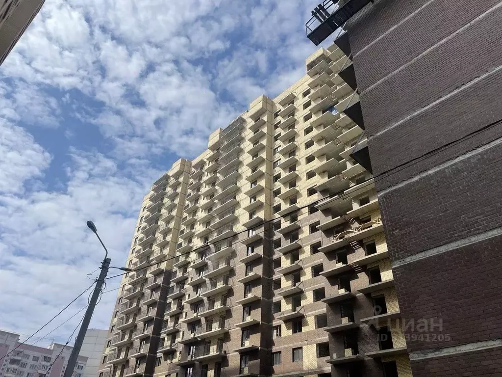 3-к кв. Ярославская область, Ярославль ул. Строителей, 16к3 (87.0 м) - Фото 0