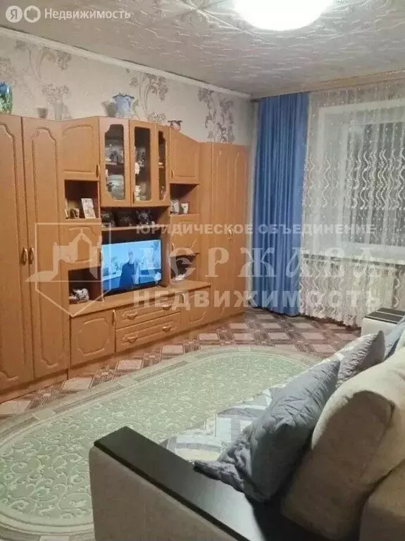 1-комнатная квартира: Кемерово, улица Попова, 11 (32 м) - Фото 1