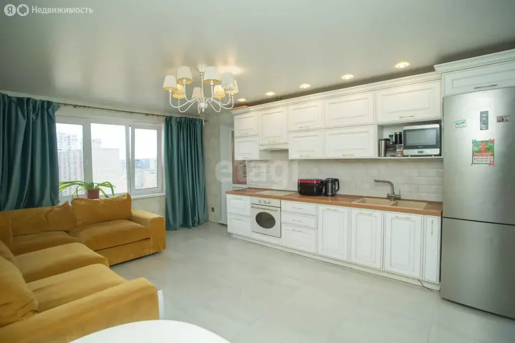 3-комнатная квартира: Ульяновск, Пензенский бульвар, 20 (73.1 м) - Фото 2