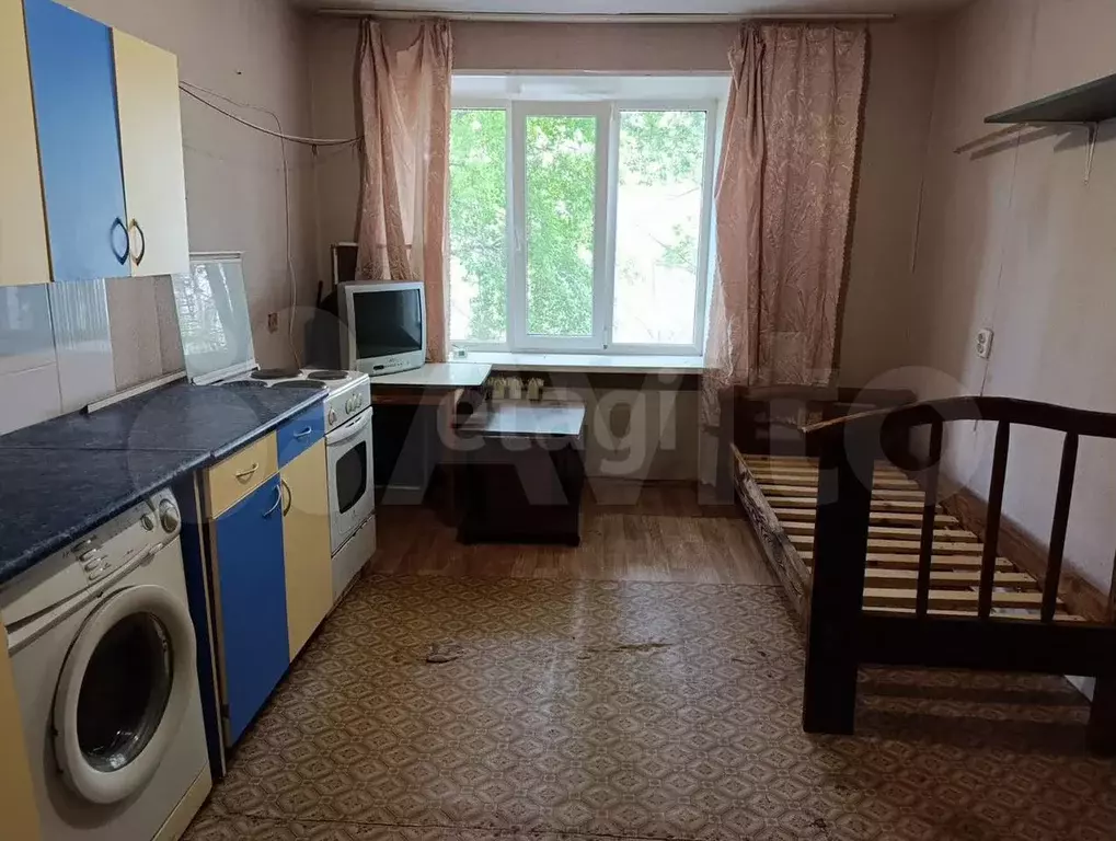 Комната 12,5 м в 1-к., 2/5 эт. - Фото 0