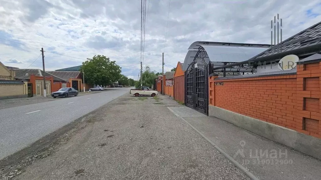 Дом в Чеченская республика, Гудермес ул. Титова, 171 (110 м) - Фото 0