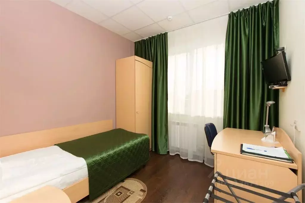 Комната Алтайский край, Барнаул ул. Короленко, 60 - Фото 1