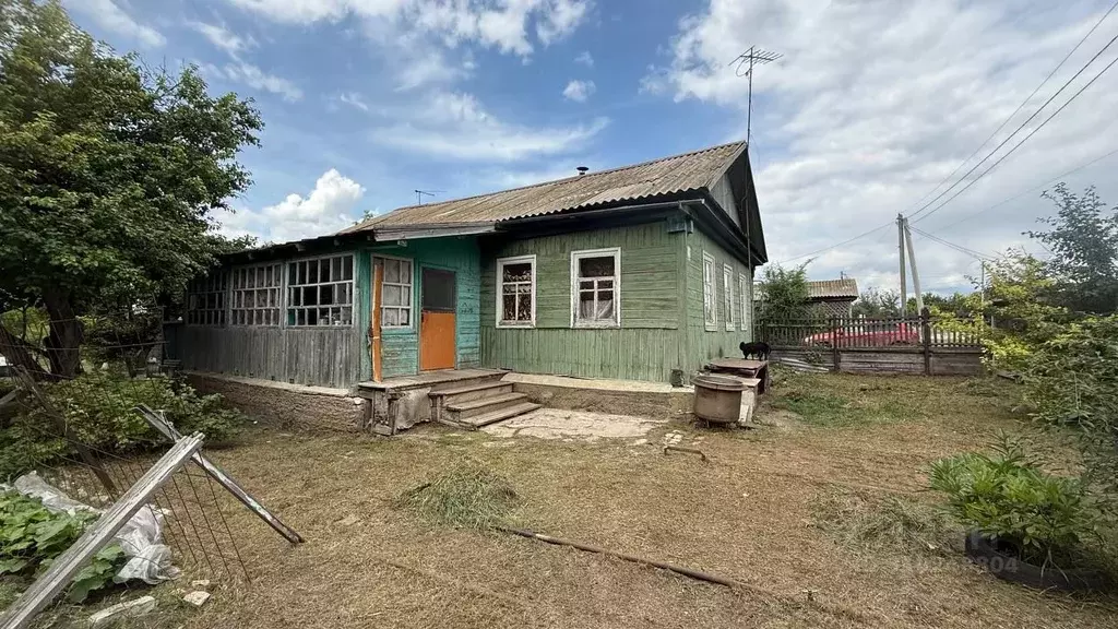 Дом в Волгоградская область, Жирновский район, Красный Яр рп ул. ... - Фото 0