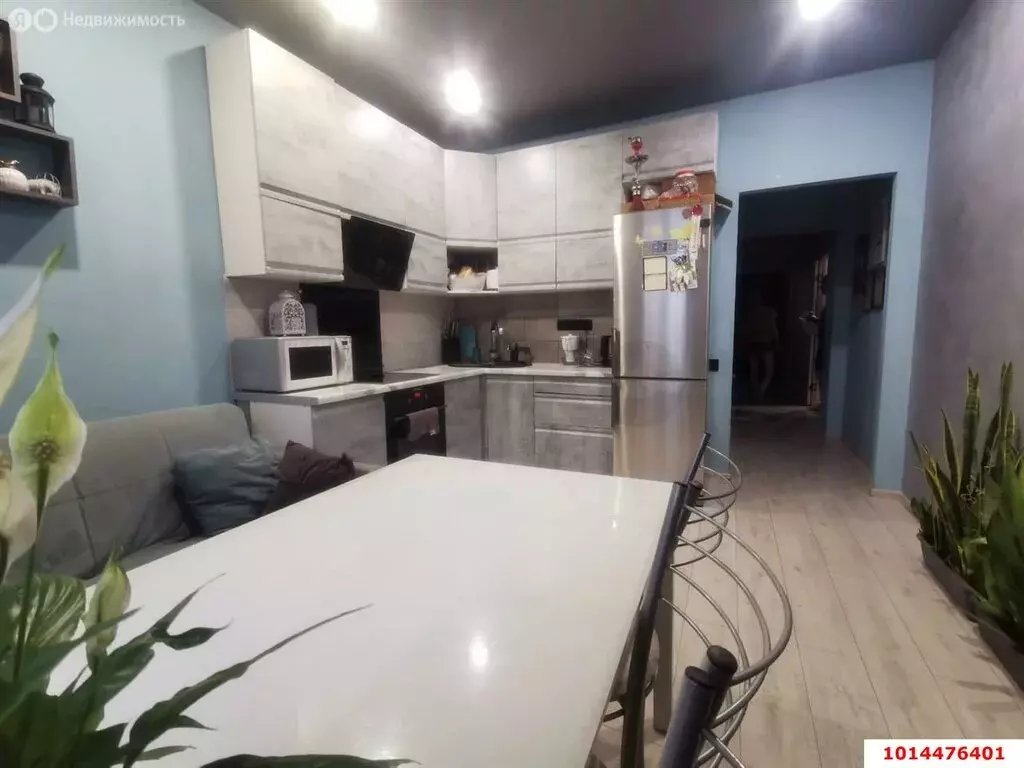 2-комнатная квартира: Краснодар, Лиссабонская улица, 109к25 (70 м) - Фото 1