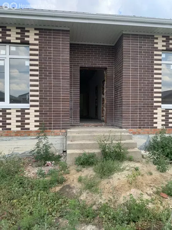 Дом в Ростов-на-Дону, Особенная улица (115 м) - Фото 1