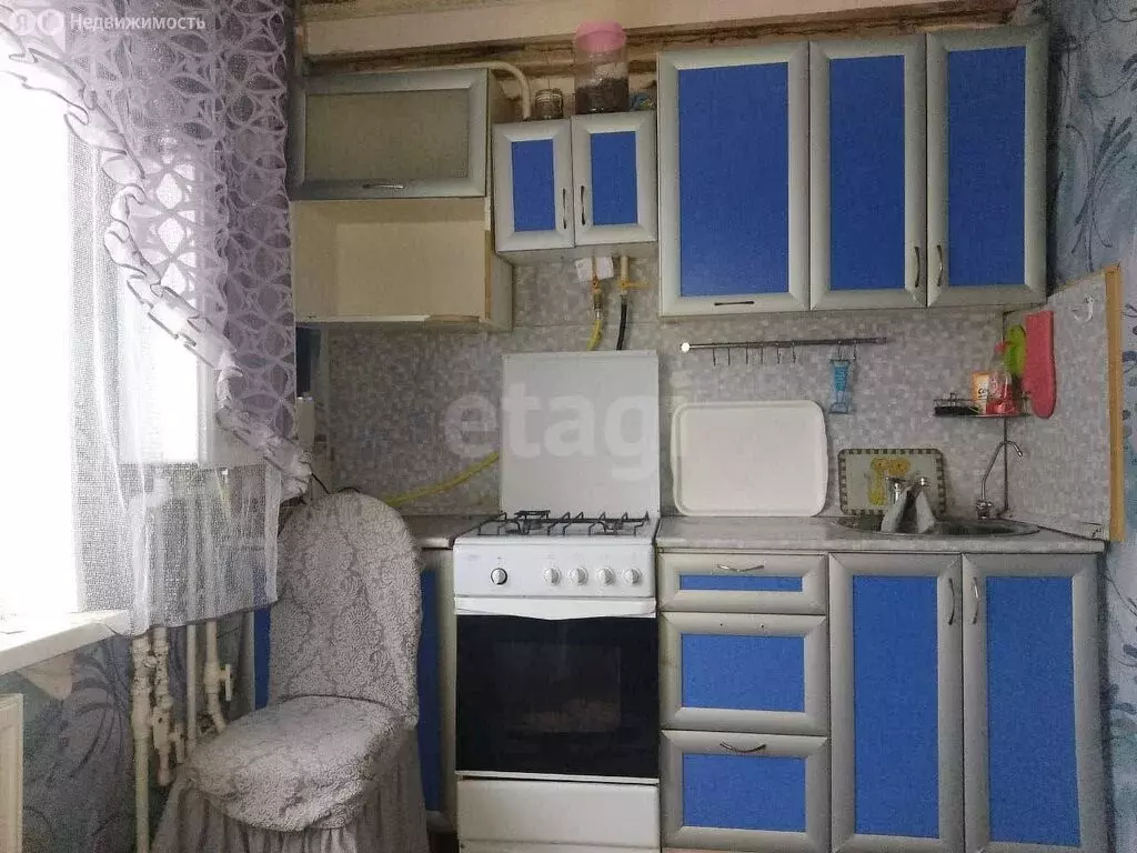 3-комнатная квартира: Круглое Поле, улица Гагарина, 7 (60 м) - Фото 1