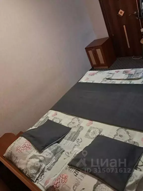 Комната Крым, Симферополь спуск Суворовский, 9 - Фото 0