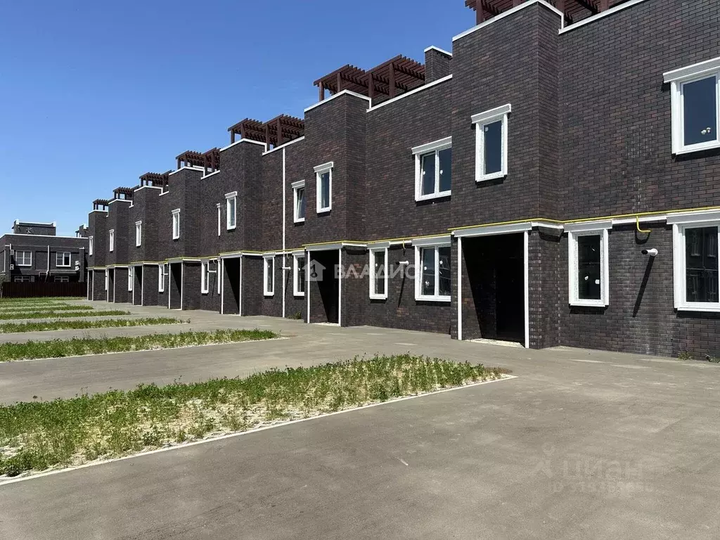 Таунхаус в Краснодарский край, Краснодар ул. Баха, 11к1 (169 м) - Фото 0