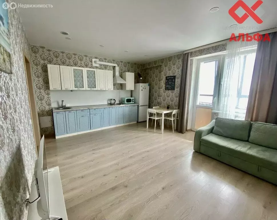 3-комнатная квартира: Киров, Октябрьский проспект, 117 (62.1 м) - Фото 1