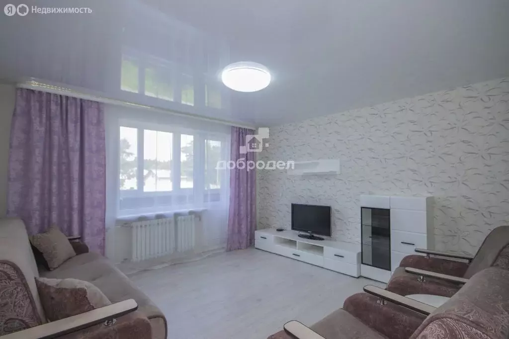 2-комнатная квартира: Екатеринбург, улица Бахчиванджи, 13А (43.5 м) - Фото 0