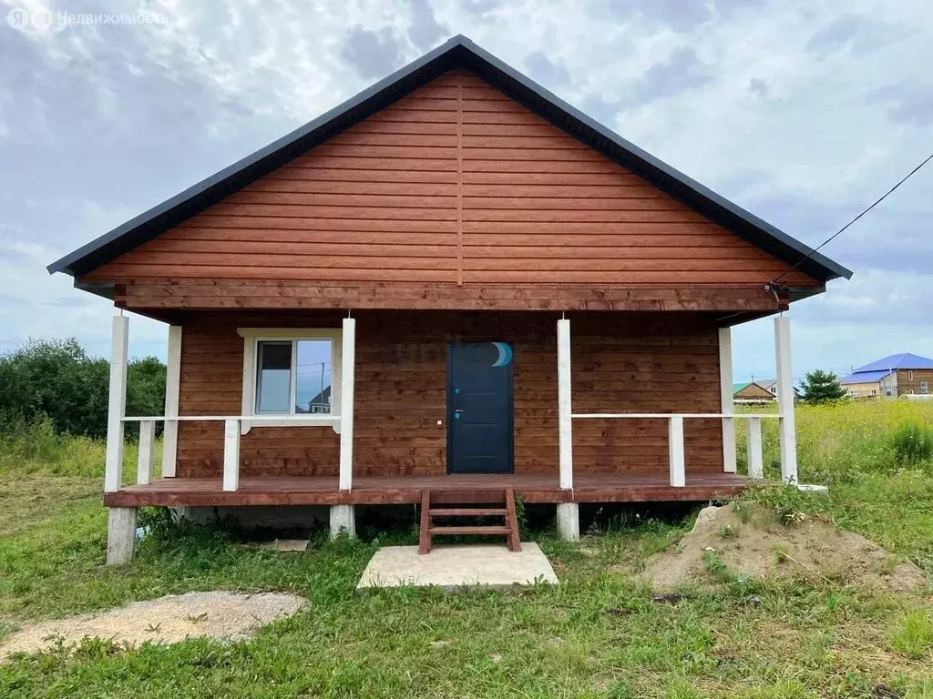 Дом в Иглино, улица Губайдуллина (100 м) - Фото 1