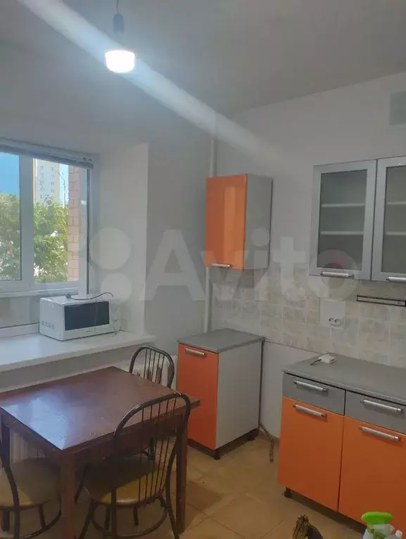 1-к. квартира, 43 м, 1/10 эт. - Фото 1