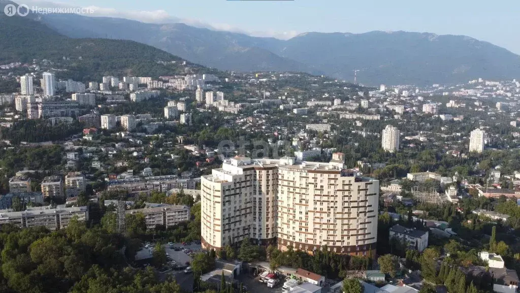 1-комнатная квартира: Ялта, улица Блюхера, 19 (63 м) - Фото 1