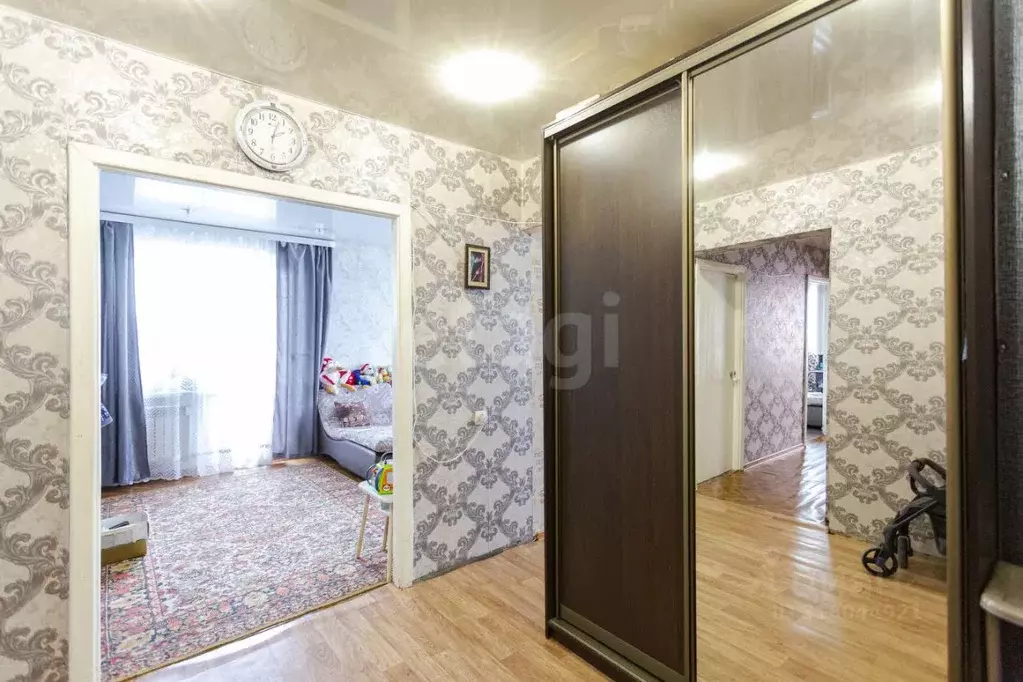 4-к кв. Кемеровская область, Новокузнецк ул. Тольятти, 51 (70.5 м) - Фото 0