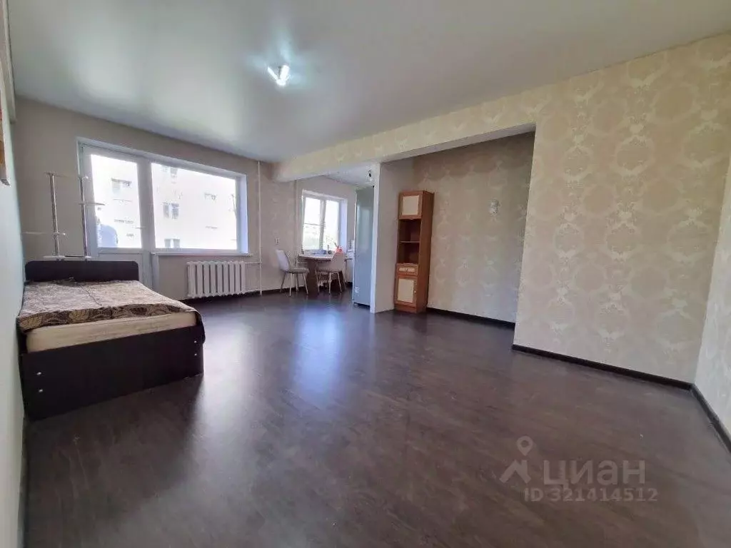 3-к кв. Волгоградская область, Волгоград ул. Им. Циолковского, 40 ... - Фото 1