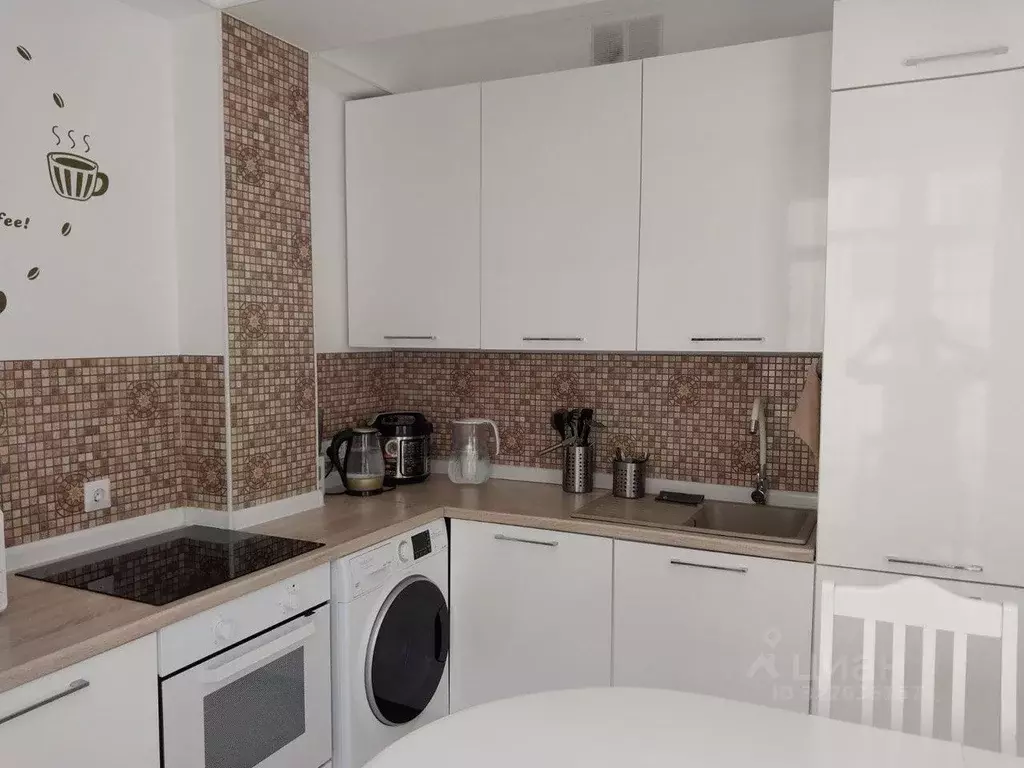 3-к кв. Краснодарский край, Сочи Светлана мкр, ул. Учительская, 33 ... - Фото 2