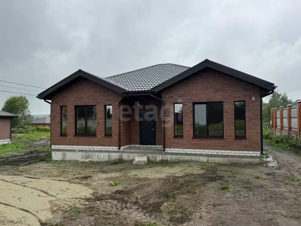 Дом в Брянская область, Брянский район, Новодарковичское с/пос, д. ... - Фото 1