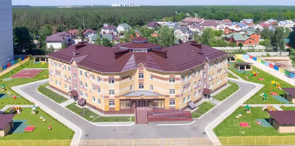2-к кв. Воронежская область, Воронеж ул. Летчика Филипова, 4 (64.7 м) - Фото 1