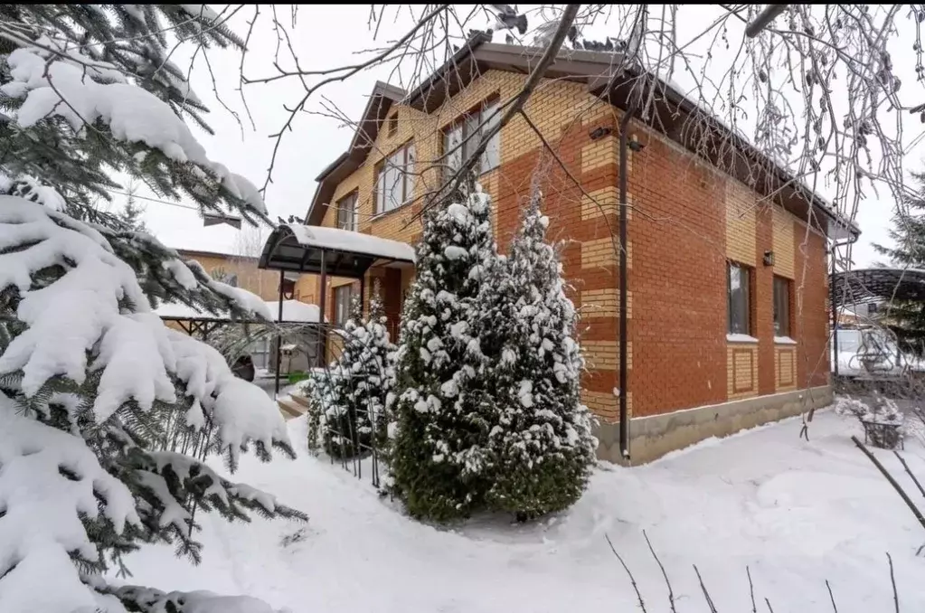 Коттедж в Татарстан, Казань ул. Алмачуар, 9 (220 м) - Фото 1