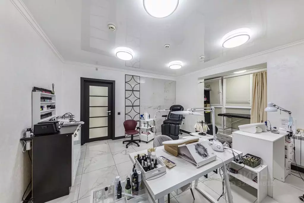 Помещение свободного назначения в Челябинская область, Челябинск ул. ... - Фото 2