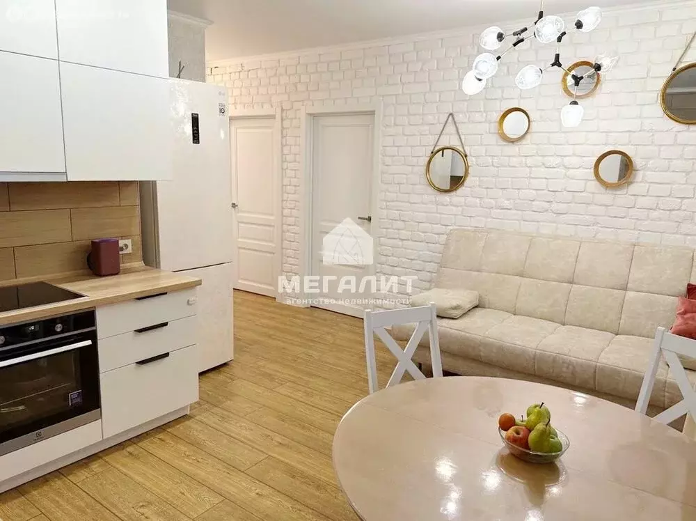 2-комнатная квартира: Казань, проспект Победы, 139Ак1 (62.6 м) - Фото 1