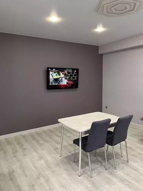 2-к кв. Сахалинская область, Южно-Сахалинск Горная ул., 8к5 (53.8 м) - Фото 2