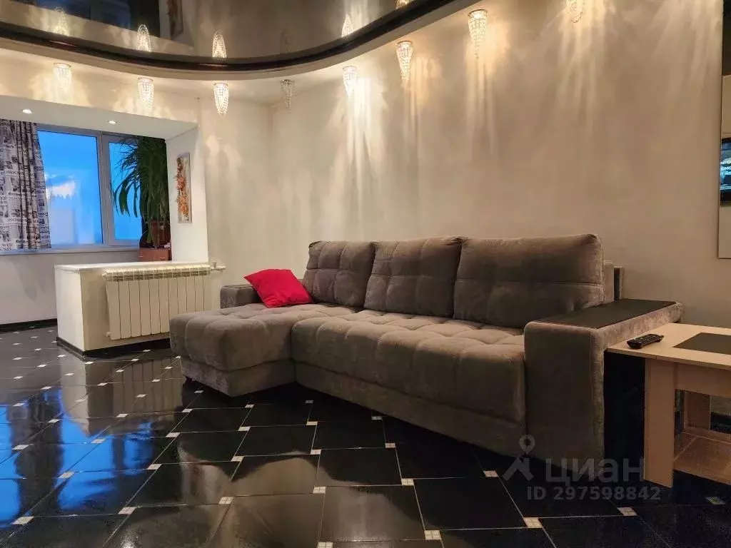 1-к кв. Томская область, Томск Учебная ул., 8 (40.0 м) - Фото 2