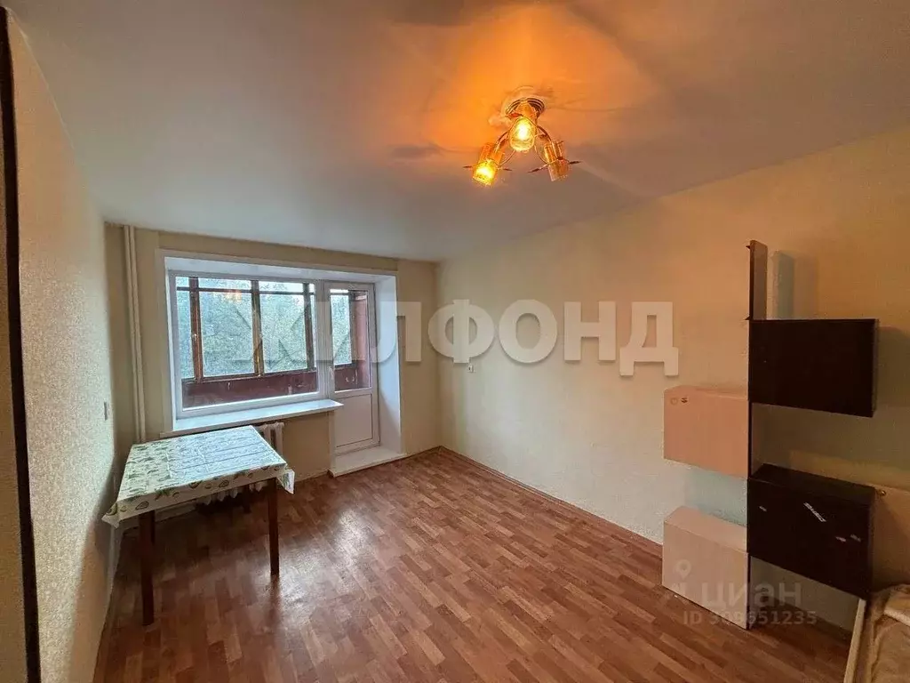 1-к кв. Кемеровская область, Кемерово просп. Ленина, 82 (29.0 м) - Фото 0