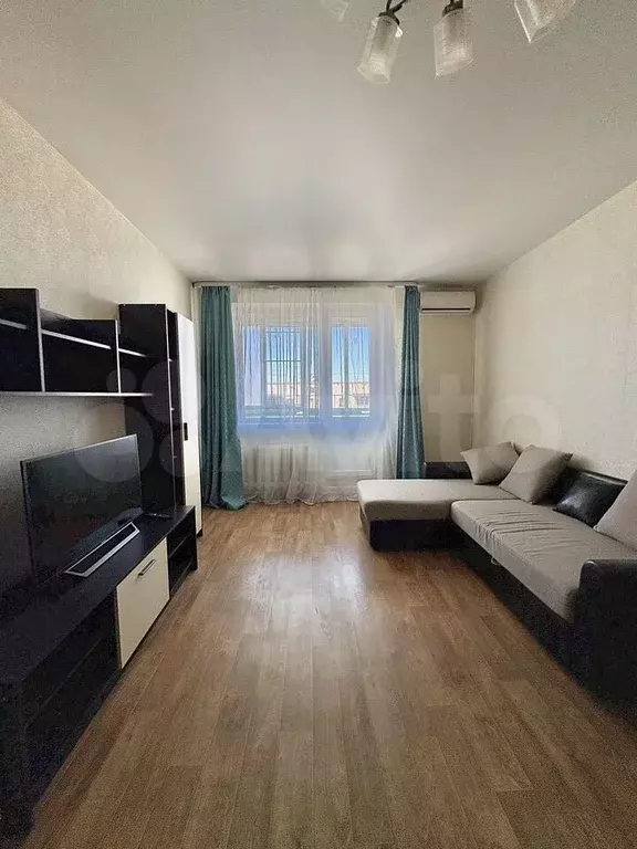 1-к. квартира, 37,4 м, 9/10 эт. - Фото 0