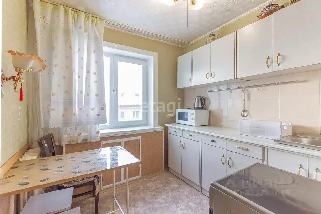 2-к кв. Сахалинская область, Холмск ул. Александра Матросова, 6 (43.9 ... - Фото 1