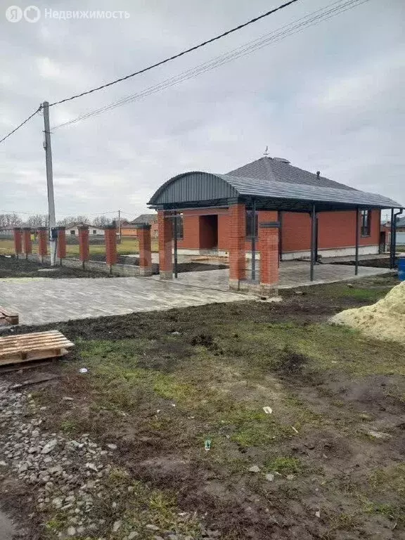 Дом в село Шишино, Славная улица (202 м) - Фото 2