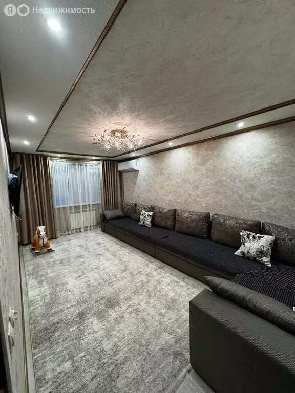 3-комнатная квартира: Нальчик, улица Идарова, 56Г (61 м) - Фото 1