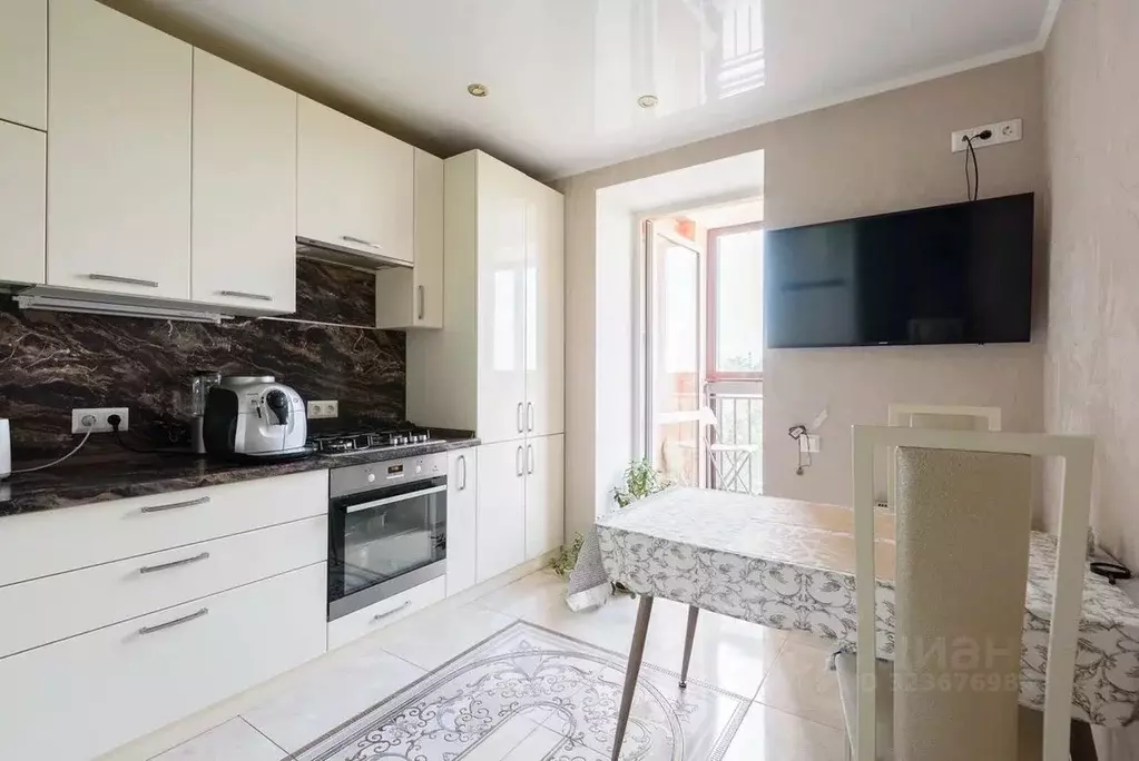 1-к кв. Татарстан, Казань ул. Аметьевская магистраль, 10 (40.0 м) - Фото 2