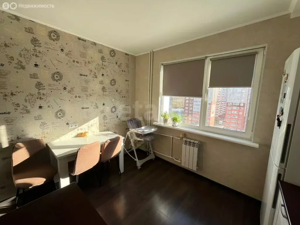 2-комнатная квартира: Оренбург, улица Фронтовиков, 8/2 (60.2 м) - Фото 1