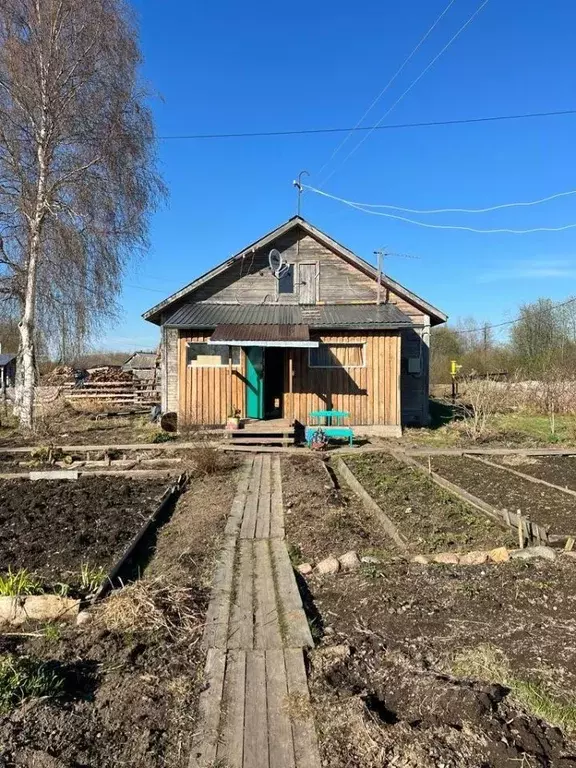 Дом в Карелия, Олонецкий район, Видлицкое с/пос, д. Верхняя Видлица 2 ... - Фото 1