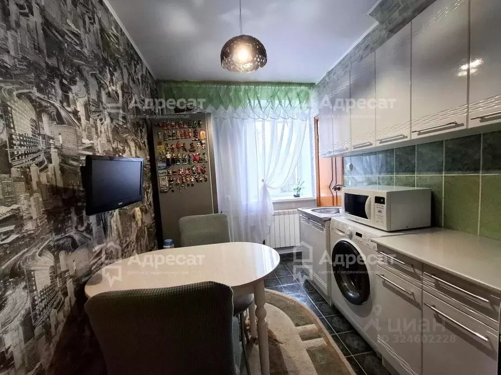 3-к кв. Волгоградская область, Волгоград ул. Адмирала Ушакова, 2 (71.0 ... - Фото 2