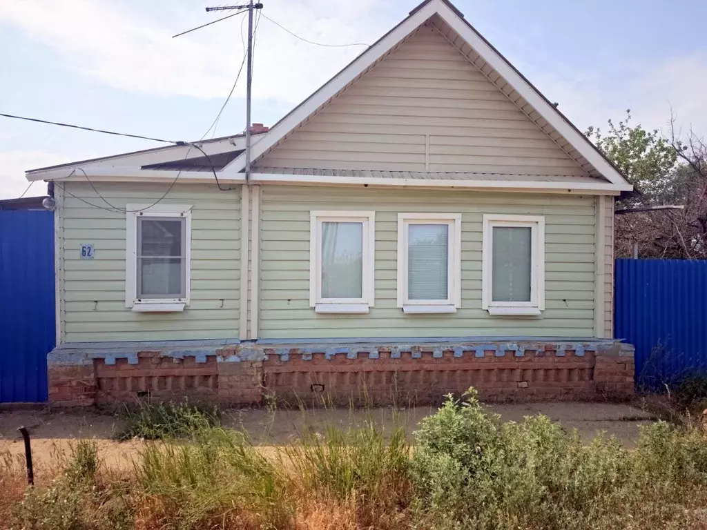 Дом в Астраханская область, Астрахань Дарминская ул., 62 (44 м) - Фото 1