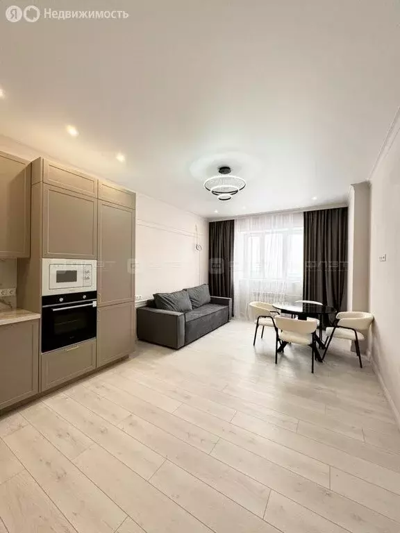 3-комнатная квартира: Казань, Чистопольская улица, 71А (98 м) - Фото 2