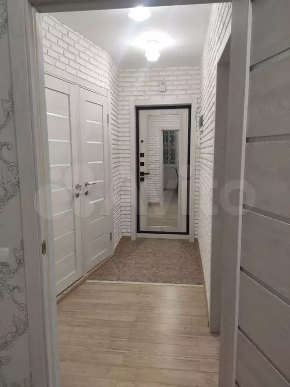 4-к. квартира, 60 м, 5/5 эт. - Фото 1