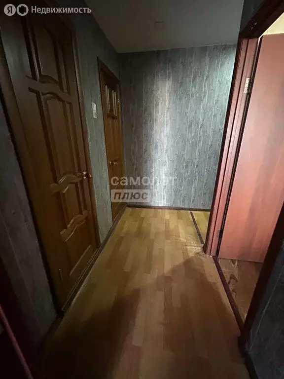 3-комнатная квартира: Нижнекамск, улица Гагарина, 29 (59.3 м) - Фото 1