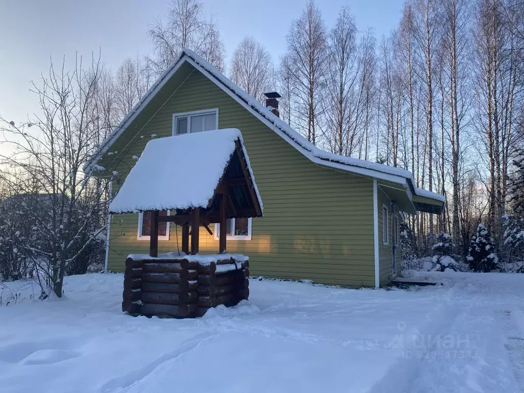 Дом в Вологодская область, с. Устье ул. Радужная, 21 (100 м) - Фото 1