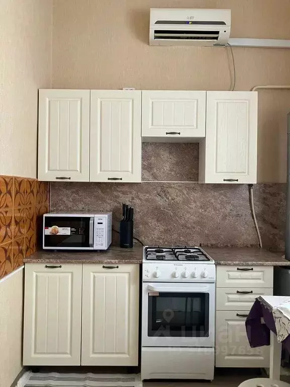 1-к кв. Крым, Евпатория ул. 13 Ноября, 8 (50.0 м) - Фото 0