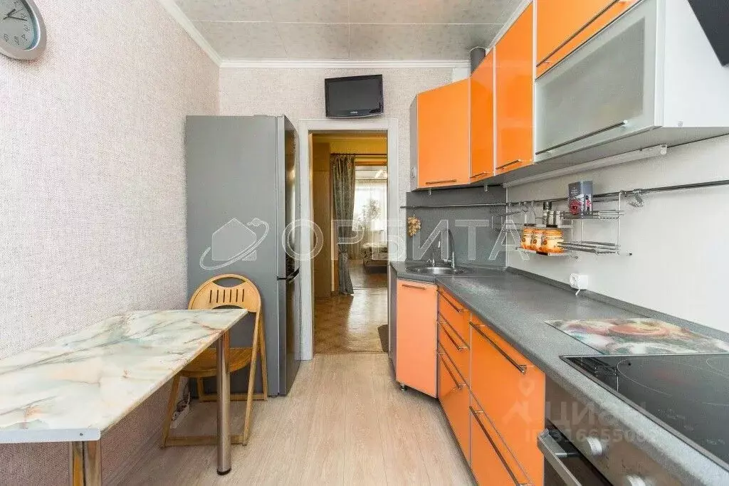 3-к кв. Тюменская область, Тюмень ул. Димитрова, 88 (59.9 м) - Фото 0